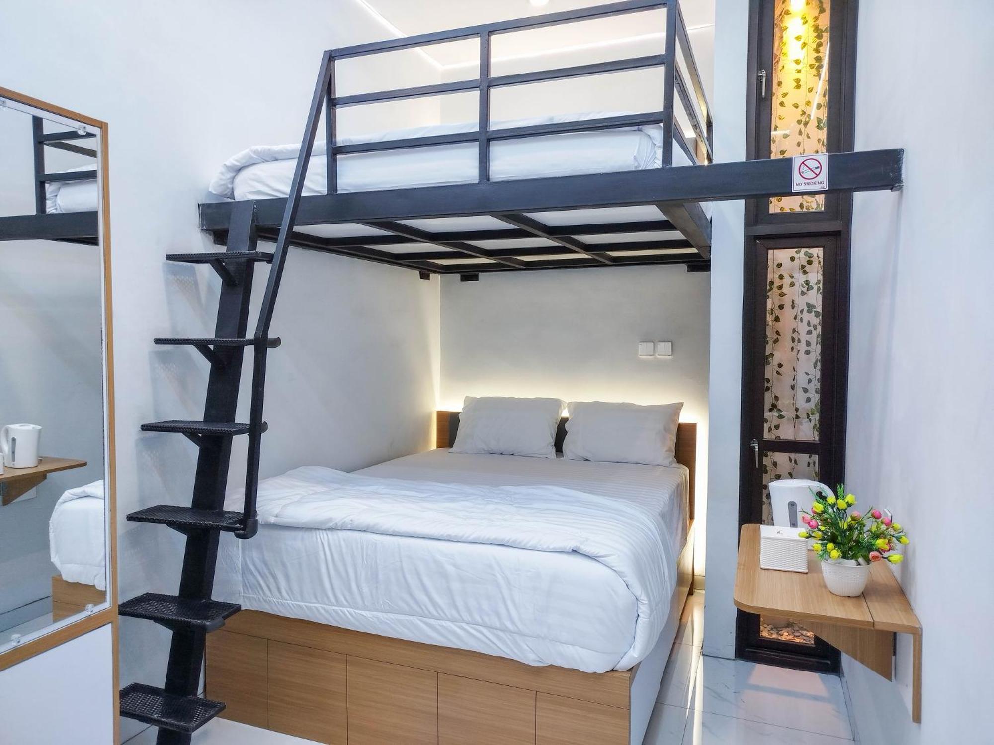 Laswi Syariah Guest House Bandung Zewnętrze zdjęcie
