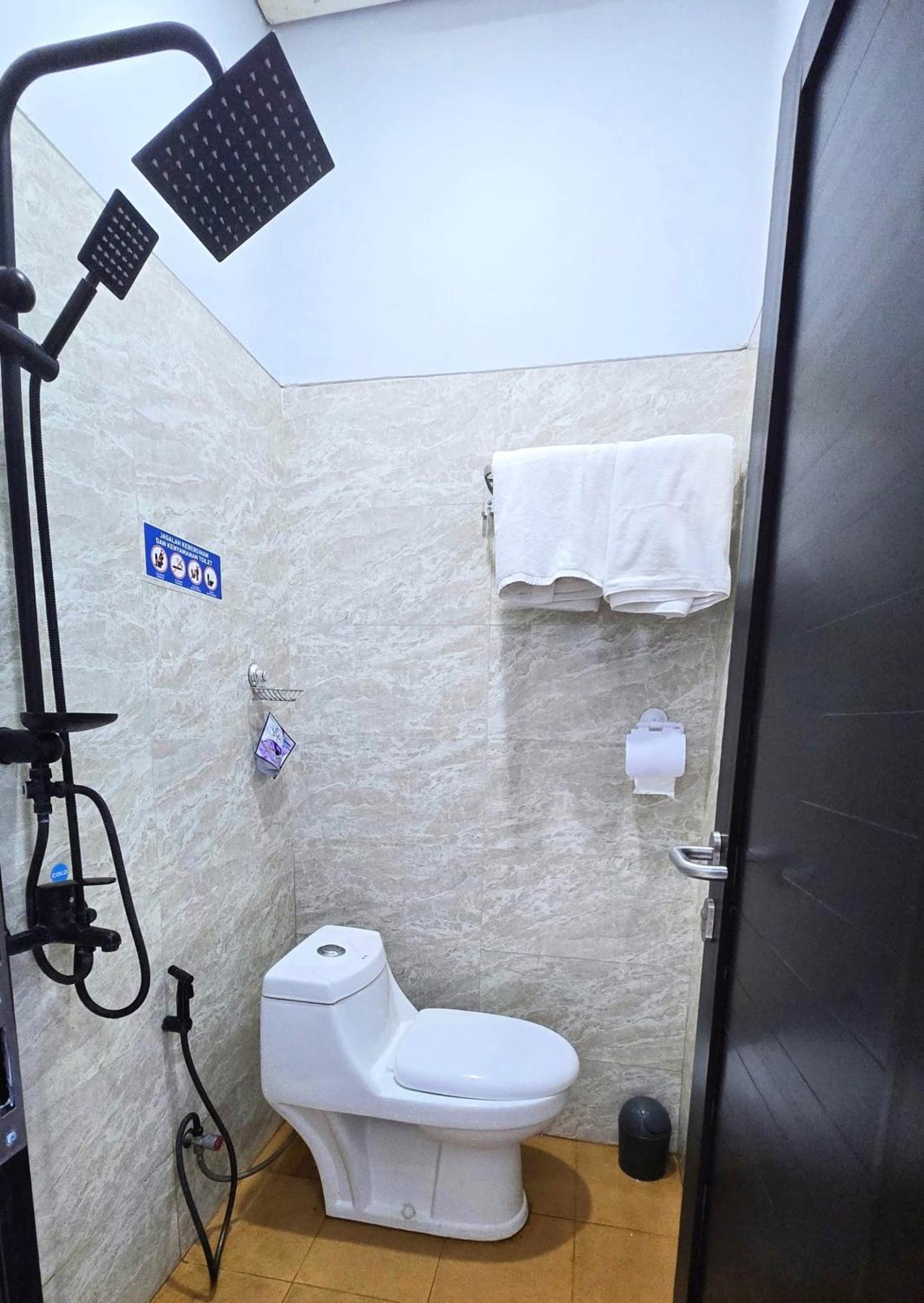 Laswi Syariah Guest House Bandung Zewnętrze zdjęcie